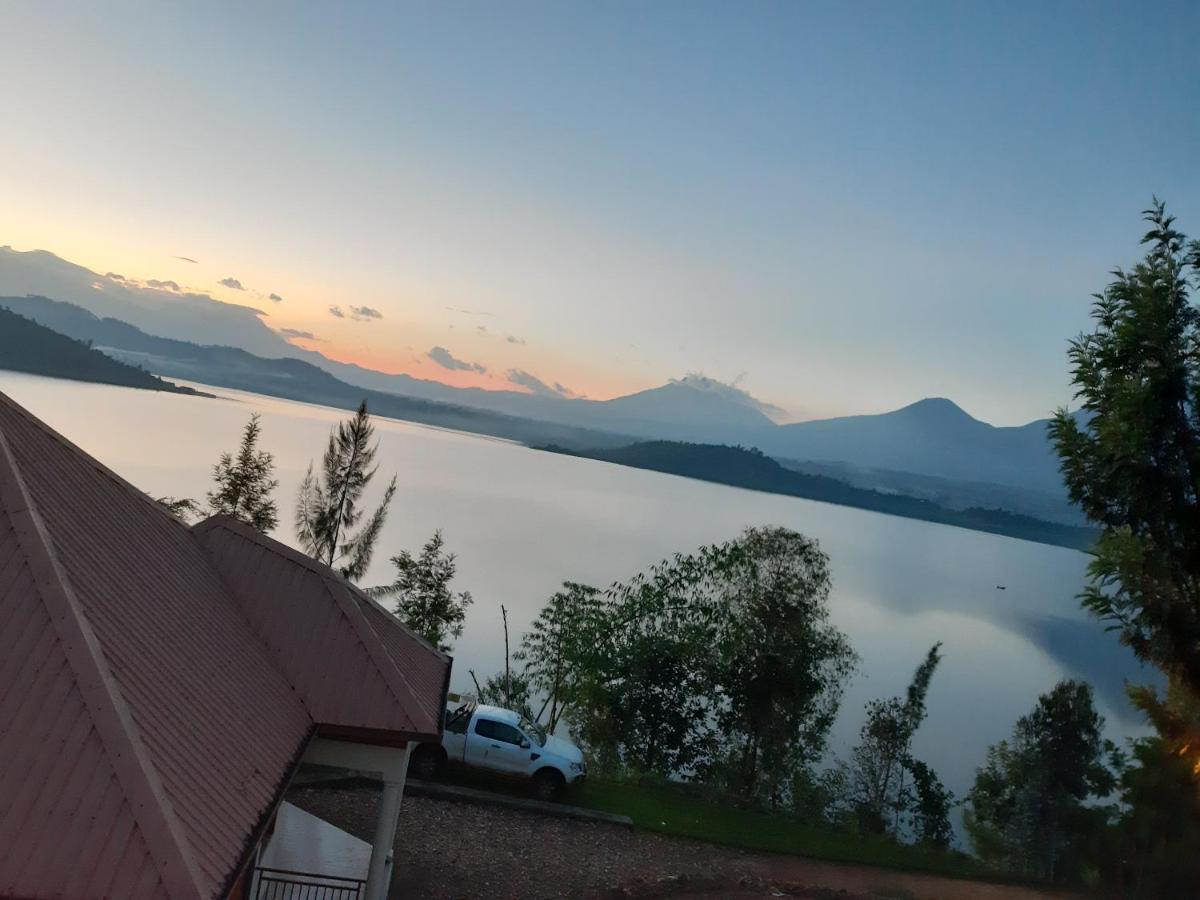 Ruhondo Beach Resort Ruhengeri ภายนอก รูปภาพ